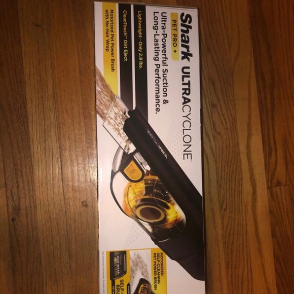 Shark UltraCYCLONE - Pet Vac - Picture 4 of 4